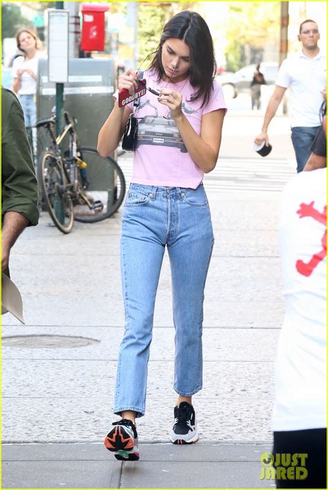Kendall Jenner Is Pretty In Pink While Out With Friends In