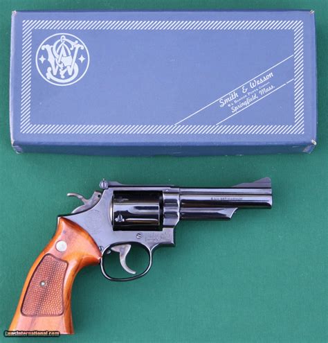 Smith And Wesson Model 19 4 357 Combat Magnum Revolver