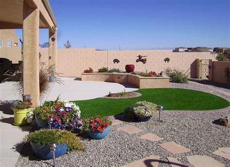 Affordable Low Maintenance Front Yard Landscaping Ideas 12