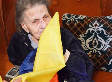 Romanian Who Survived Auschwitz Gas Chamber Turns 101 Daily Mail Online