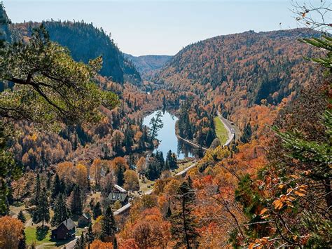 Spectacular Scenery From The Agawa Canyon Fall Colours Train Tour