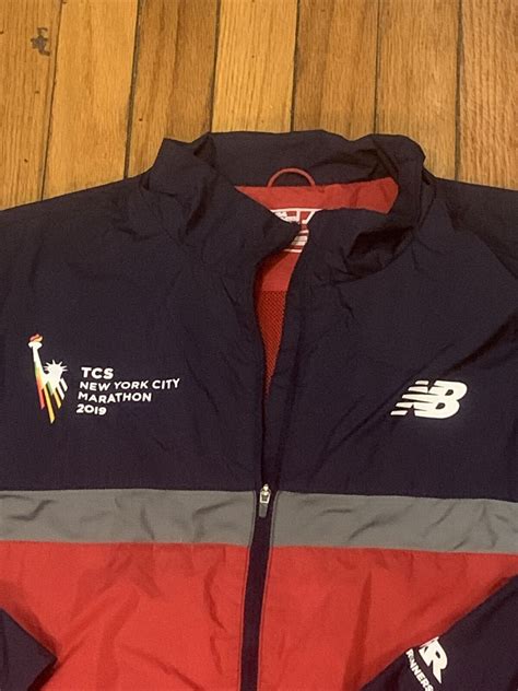 2019 Tcs New York City Marathon Jacket Large Nyc Nyrr Gem