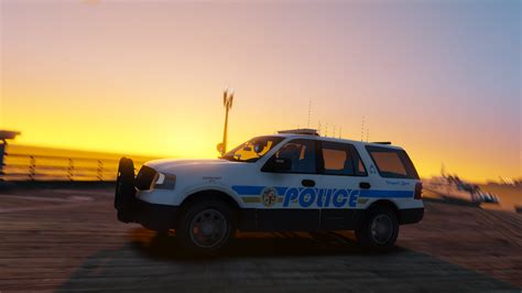 Vespucci Beach Police 2013 Ford Expedition Gta5
