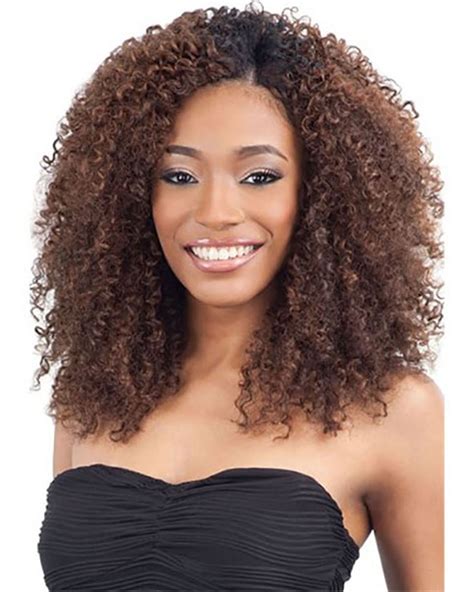 Nigerian women who have natural hair are really lucky, but together with natural hair can often come a lot of problems. Short Natural Hairstyles 2019 -African American Girl