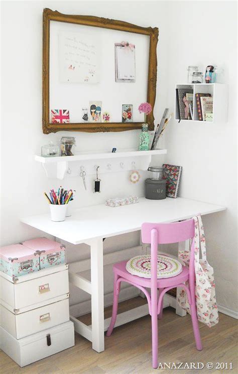 With a desk as the foundation, the only limit is imagination. 43+ Ideas Office Decor for Cubicle Professional Must ...