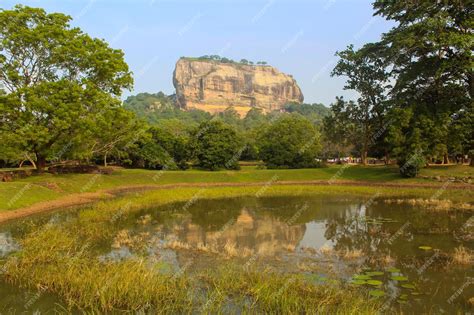 Premium Photo Sri Lanka Beautiful Ancient Lion Rock Fortress In