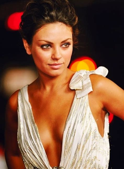 Mila Kunis Named Fhm S Sexiest Woman In The World 2013 How Did She Make Number One Mila