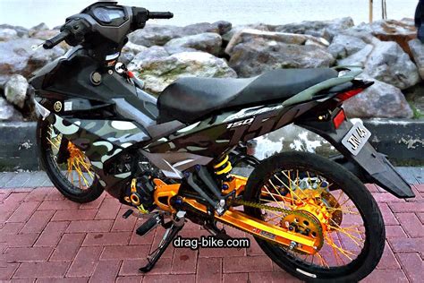 Jadi, bagi sobat yang memiliki motor yamaha ini, akan sangat beruntung jika hendak menyulap motor kalian menjadi cantik dan keren. 40 Foto Gambar Modifikasi JUPITER MX King Jari Jari Ceper ...