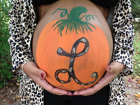 Pumpkin Painted On Pregnancy Belly Pregnancy Belly Pinterest