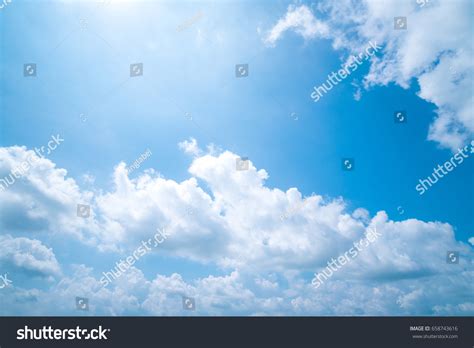 Clear Blue Sky Backgroundclouds Background Stock Photo 658743616
