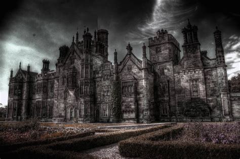 Dark Gothic Castle Wallpapers Top Free Dark Gothic Castle Backgrounds WallpaperAccess