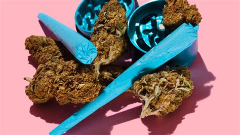 Gifts for your stoner girlfriend. 5 Amazing Weed Gifts to Give to Your Stoner Friends ...