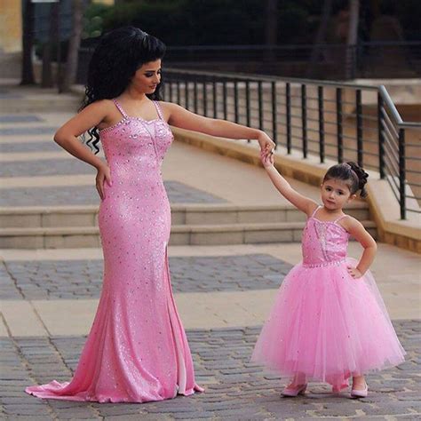 Álbumes 96 Foto Vestidos De Fiesta Para Mama E Hija Actualizar