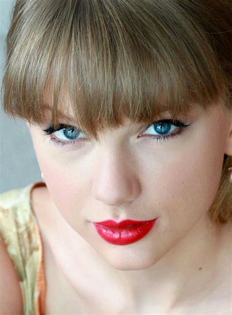 I Got That Red Lip Classic Thing That You Like Taylor Swift Pictures Taylor Alison Swift