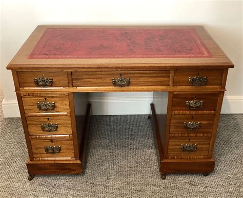 Small Antique Edwardian Pedestal Writing Desk 629442