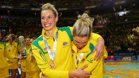 Australia Captain Laura Geitz Confirms She Will Lead Queensland Firebirds In 2016 The Courier Mail