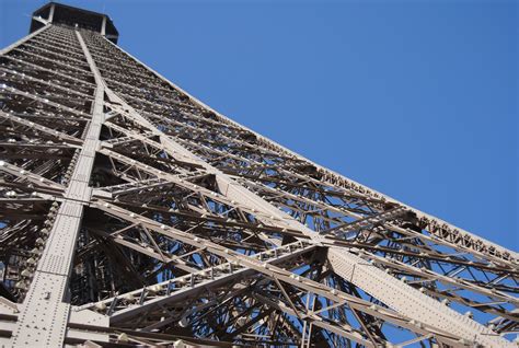 Gambar Salju Musim Dingin Arsitektur Struktur Atap Menara Eiffel