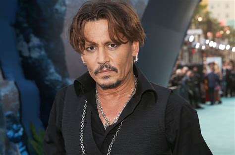 This decision is as perverse as it is bewildering. Com crise financeira, Johnny Depp toma atitude drástica ...