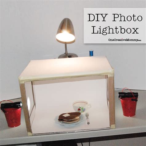 Grow Your Blog Series-DIY Lightbox - onecreativemommy.com