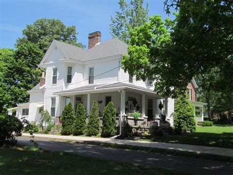 1910 Folk Victorian In Cynthiana Kentucky