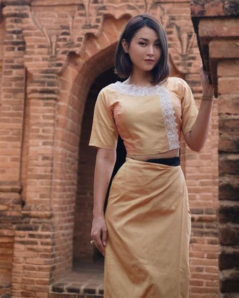 Pin By Kyaw Thatko On Myanmar Dress Traditional Asian Dress