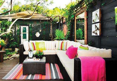 How To Create An Outdoor Living Space Home Trends Magazine