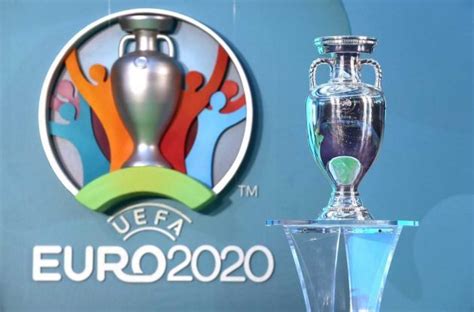 Información, novedades y última hora sobre eurocopa 2020. Euro 2020 - Consegnato il trofeo made in Avellino all'Uefa ...