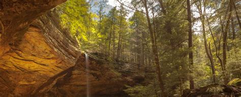 explore ash cave in hocking hills state park inn and spa at cedar falls