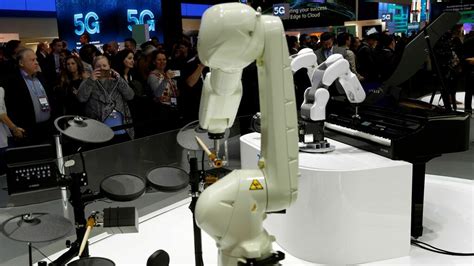 Los Cinco Robots Más Curioso Del Mobile World Congress