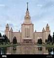 Vorderansicht der Lomonossow-Universität Moskau Stockfotografie - Alamy
