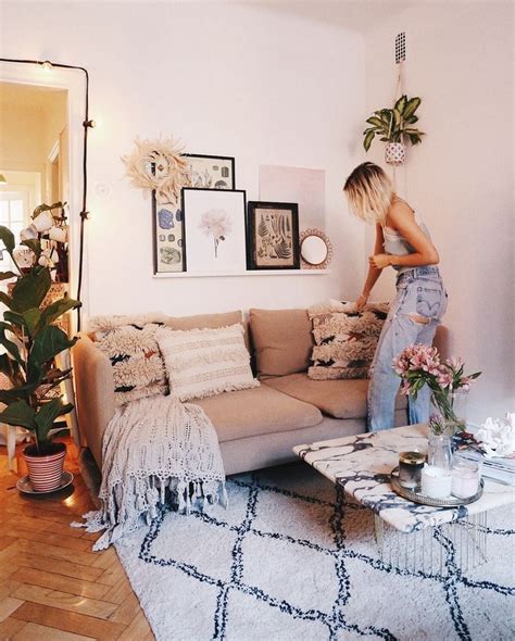30 Clever Ways To Decorate Your Living Room With Hipster