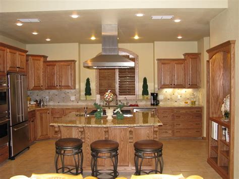 The match should be close to perfect so that the different shades do not clash. Honey Oak Kitchen Cabinets Wall Color - Rustic Kitchen ...