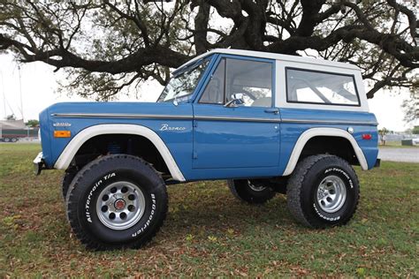 Early Classic Ford Bronco351 Windsor Bahama Blue Built By