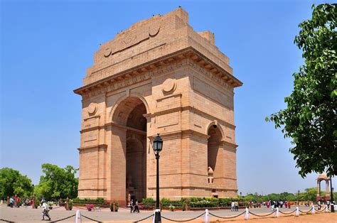 Golden Triangle Tour 4 Nights 5 Days In 2021 India Travel India Gate