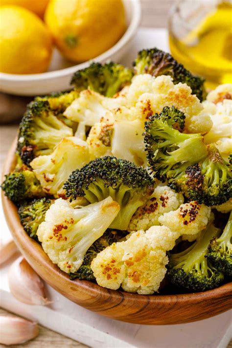 The Best Garlic Lemon Roasted Broccoli And Cauliflower Yum Healthy