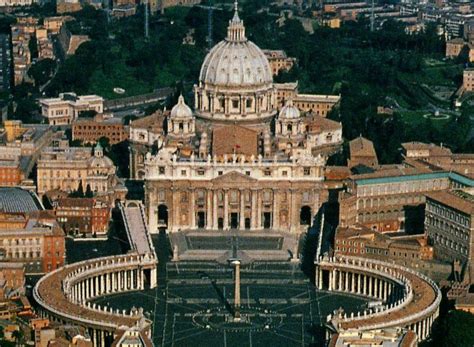 La Basilique Saint Pierre De Rome Vatican City Italy St Peters