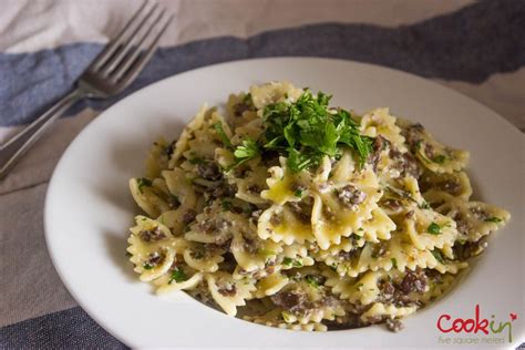 Dec 13, 2019 · alcoholic fatty liver disease (alcoholic steatohepatitis): Mushroom Farfalle and Quick Spinach Salad by Jamie Oliver ...