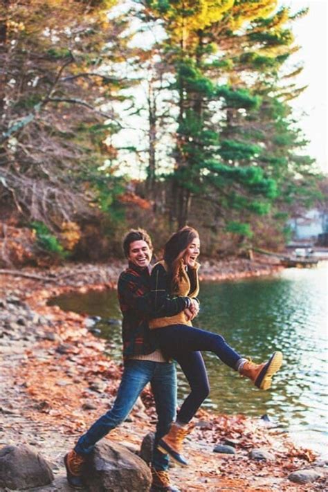 40 Couples Fall Photoshoot Ideas