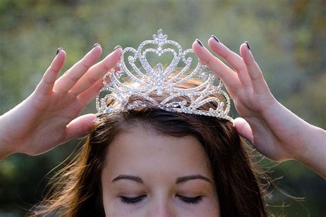 Hd Wallpaper Woman Holding Crown On Head Queen Crowning Royalty Luxury Wallpaper Flare