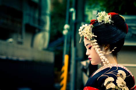 Geisha Girl Facts And Secrets Of The Japanese Geisha New Idea Magazine