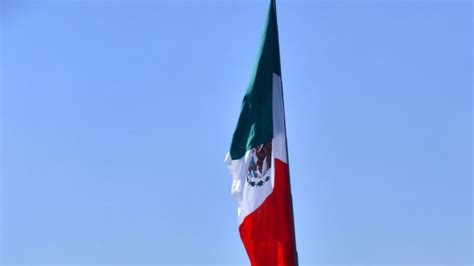 Total 98 Imagen Frases Cortas Para La Bandera Mexicana Viaterramx