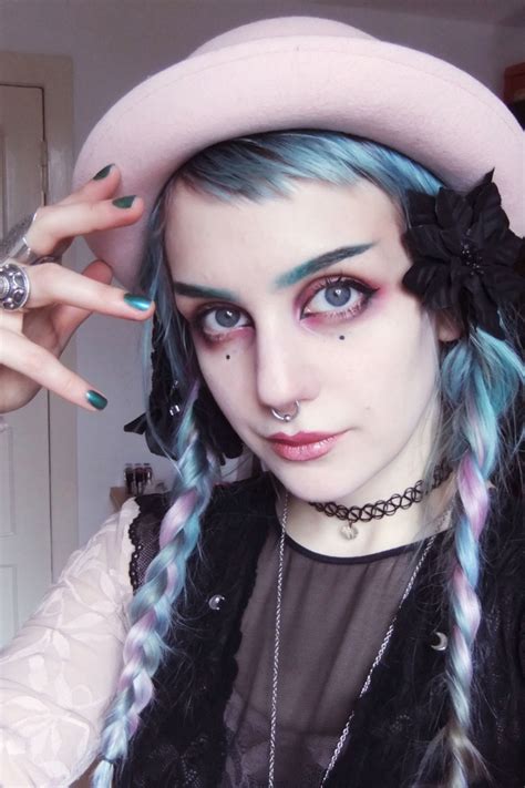 15 Adorable Pastel Goth Makeup Looks That Will Take You Back In Time — Moon And Sugar