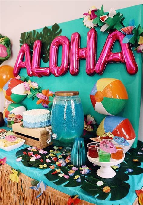 30 Ideias E Bolos Para Festa Havaiana Luau Birthday Party Luau Theme