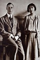 King George VI and Lady Elizabeth Bowes-Lyon's engagement story, on ...