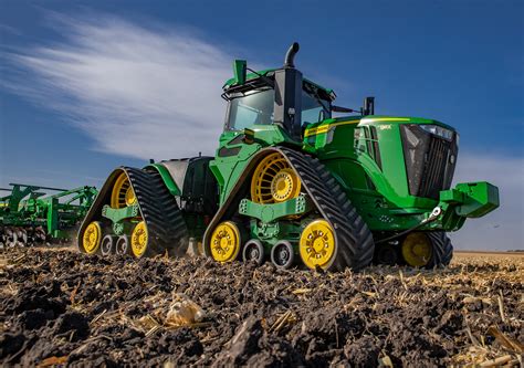 Neue Traktoren Der Serie 9 Bis 691 Ps Von John Deere Agrartechnik