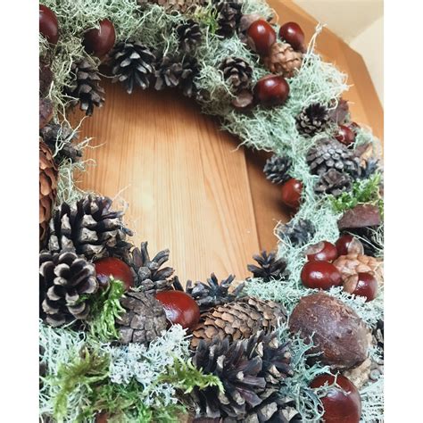 Pin by Līva Rēdliha on Christmas decorations | Christmas decorations, Christmas wreaths, Holiday ...