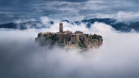 2048x1152 Civita Di Bagnoregio Town 2048x1152 Resolution