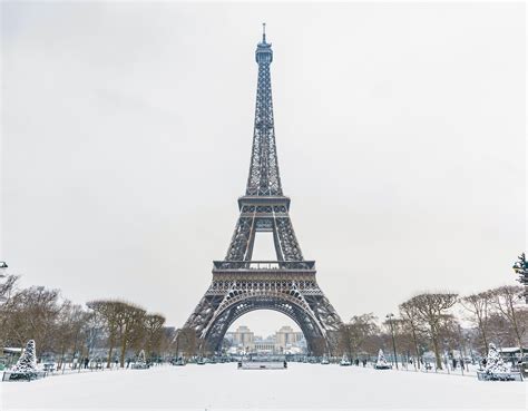 Christmas In Paris The 10 Best Things To See And Do Condé Nast Traveler