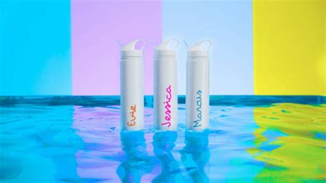 Summer's almost over but things are just starting to heat up on the season 2 premiere of love island usa. Love Island introduces brand new water bottles for 2021 - Heart