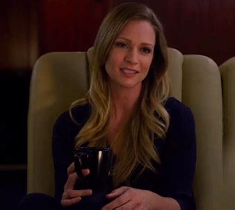 Hello World Endless Gifs Of Jennifer Jareau What Happens In